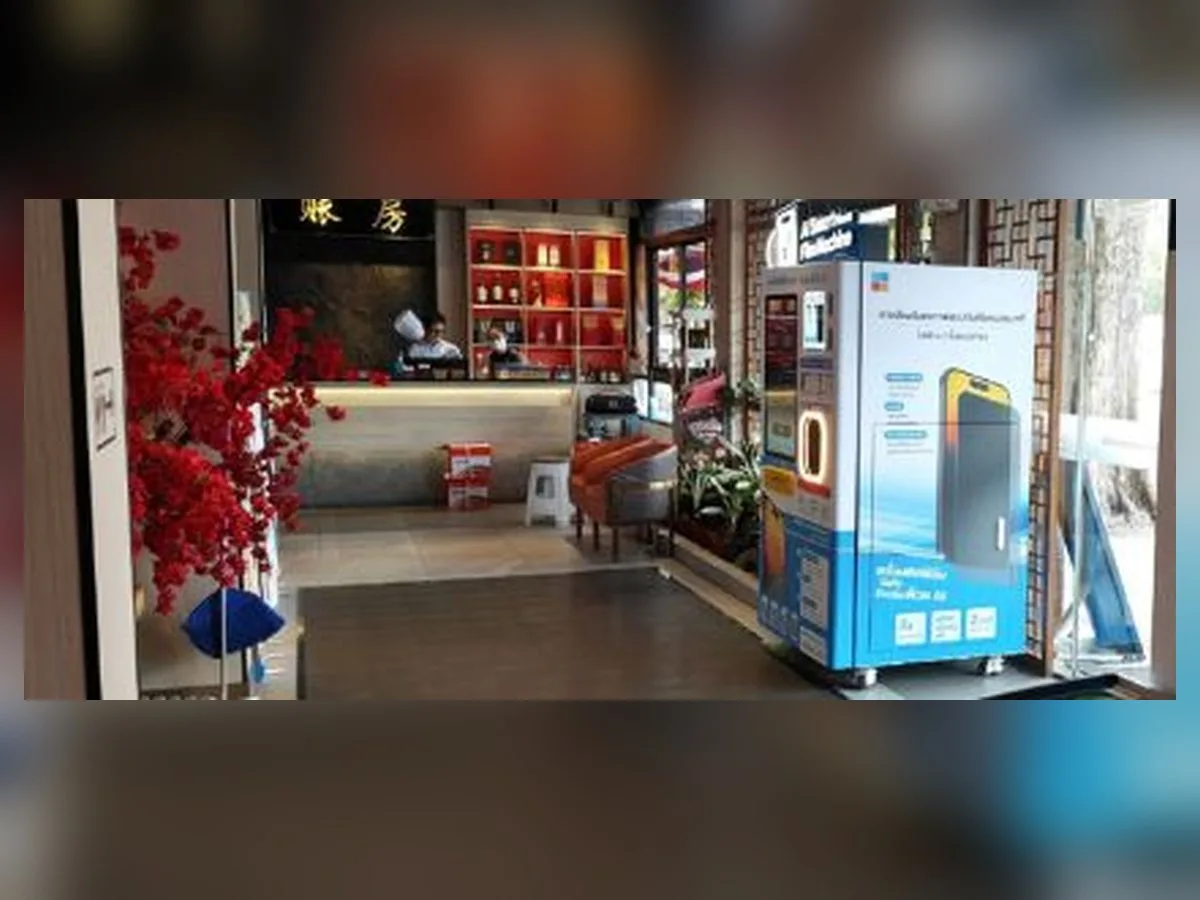 VEGER Electronics (Thailand) DIY machine at IN-STORE CORNER