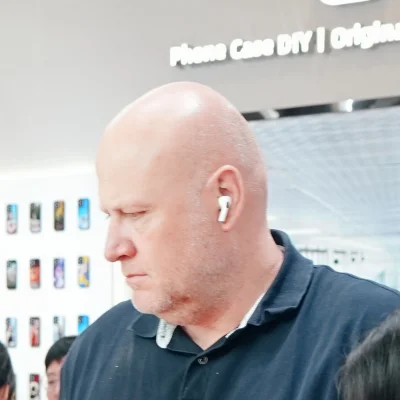 Представитель оператора