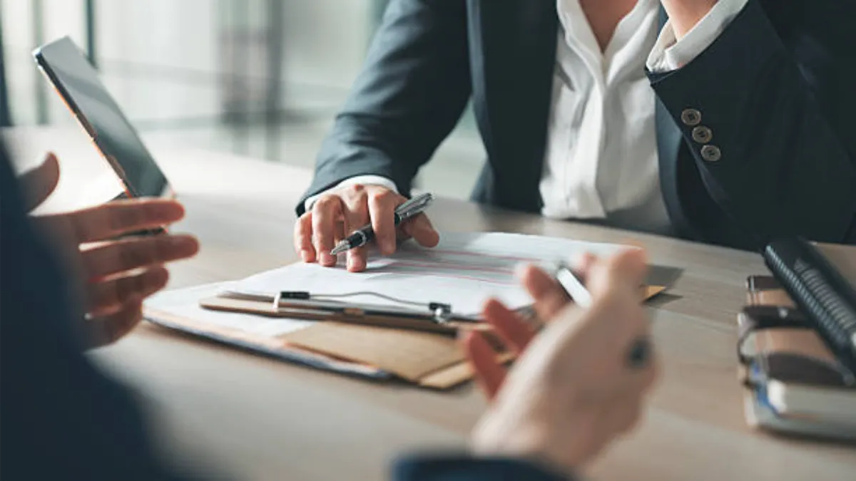 Business-business-people-and-office-l_1779163255